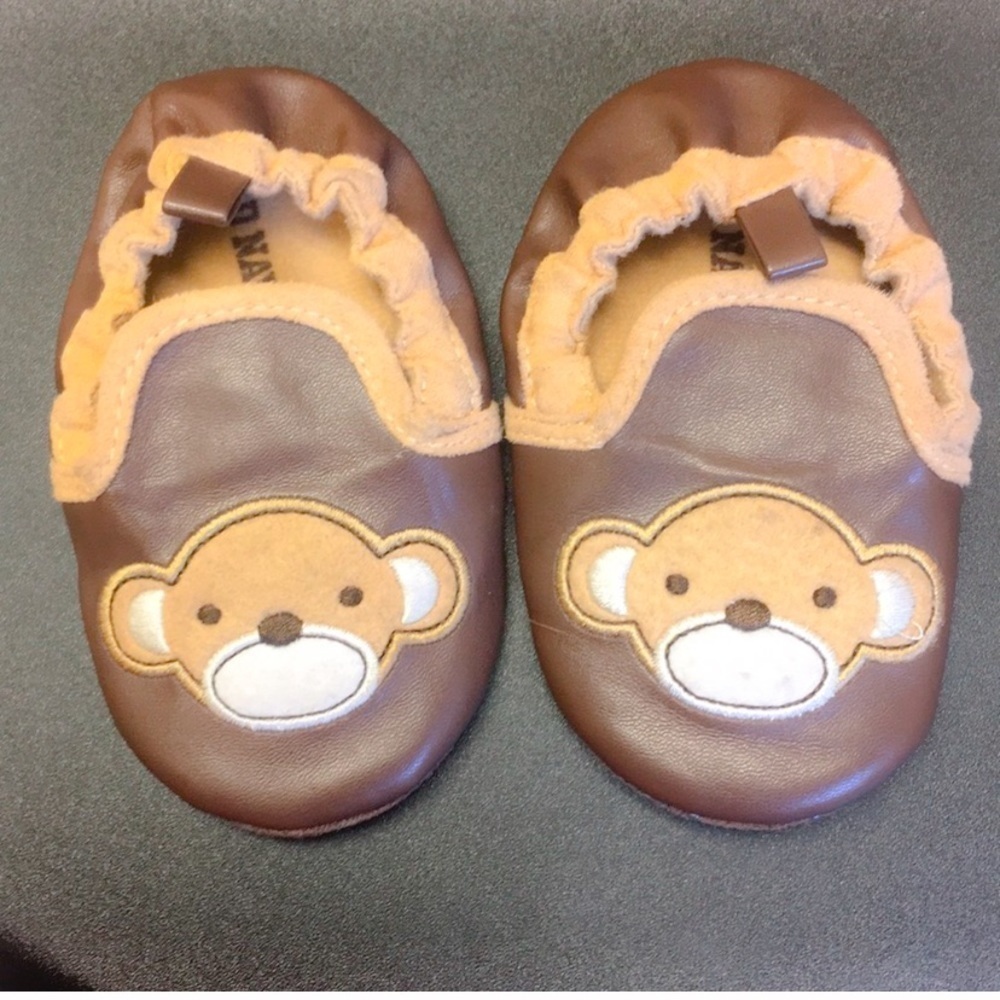 Brown Baby Bear Slippers With Sole Gripping Sz 5 baby